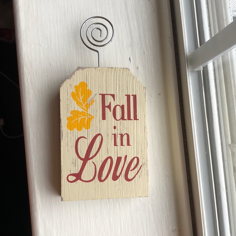 Fall in Love Sign Holder